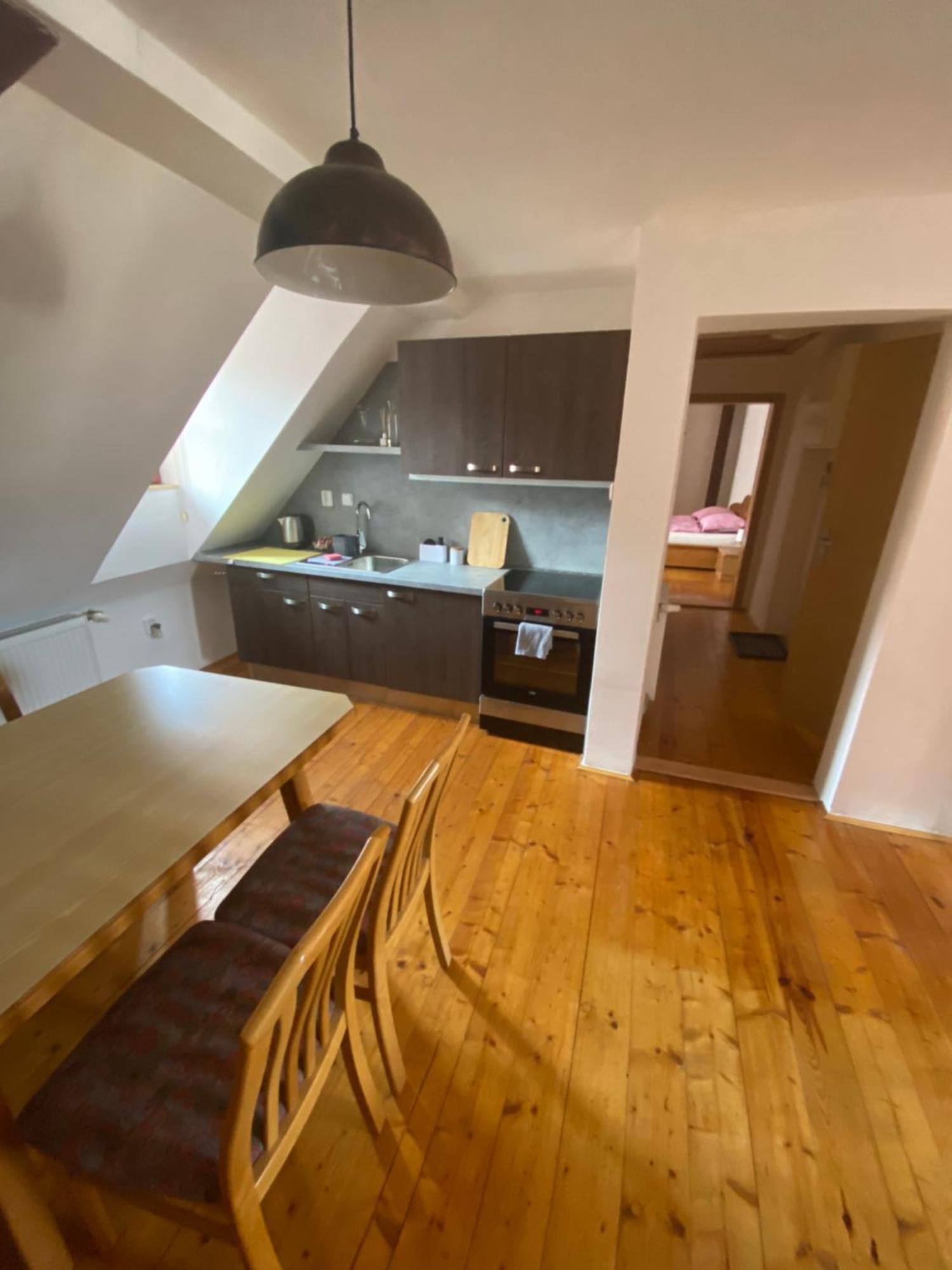 Apartman ปราฮากิเต ภายนอก รูปภาพ